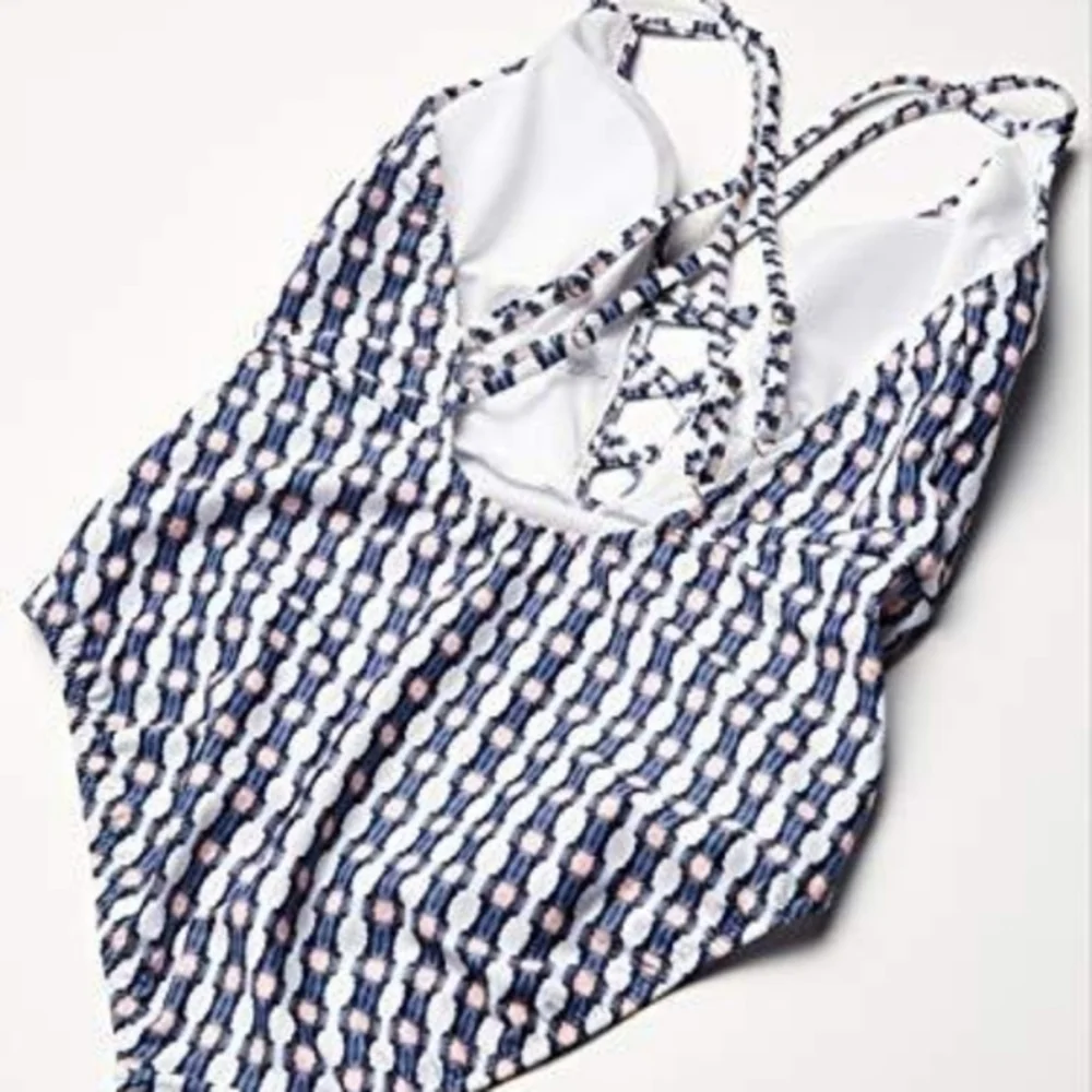Jessica Simpson Venice Beach Plunge Swimsuit S NWOT‎